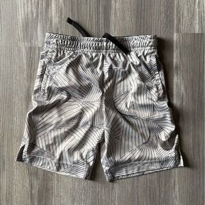 Nike Boys Gray Patterned Shorts